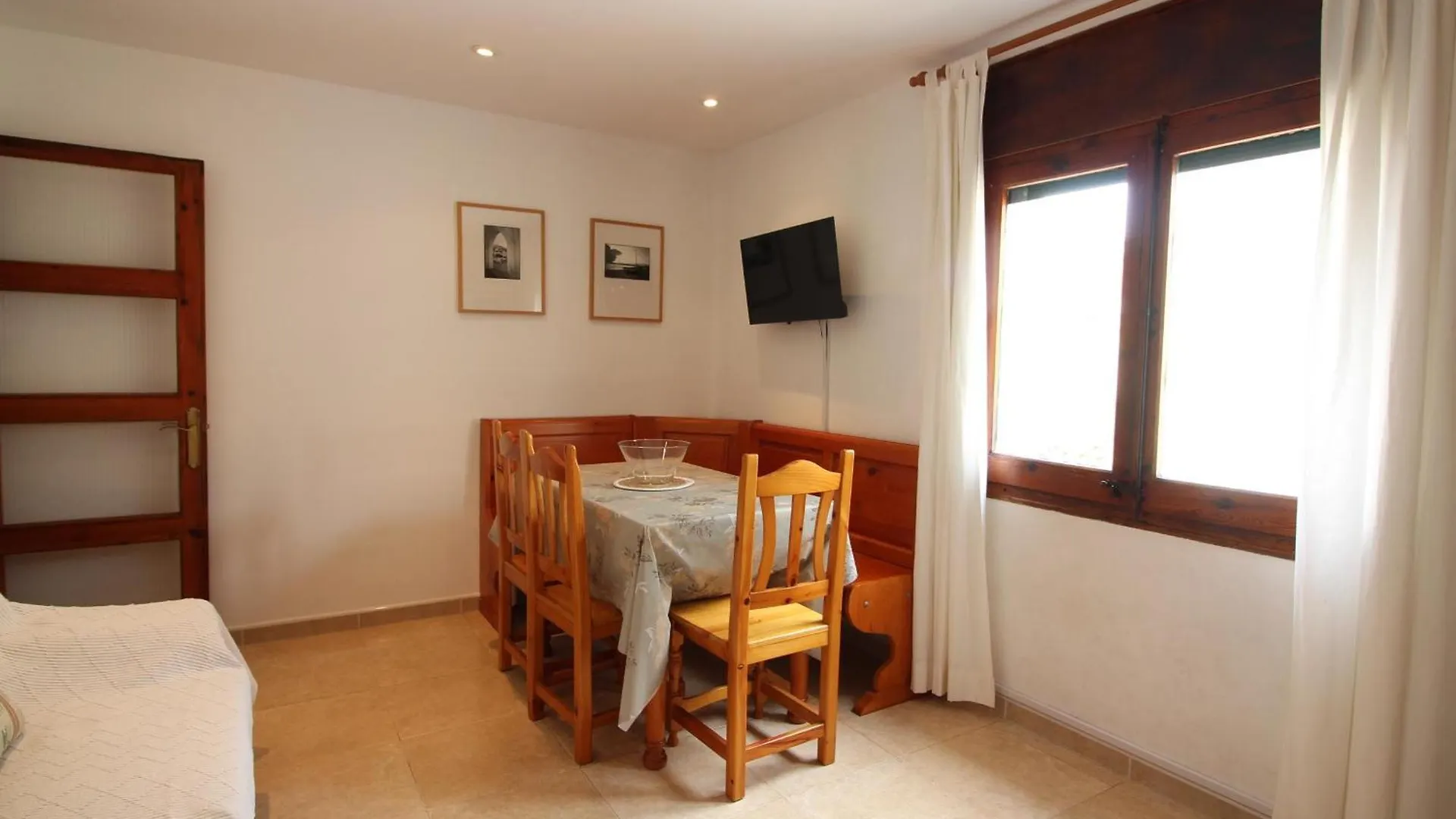 Lejlighed Apartamento Centrico En Roses, A 300M De La Playa, Con Terraza Solarium Y Wifi. - Es-228-97